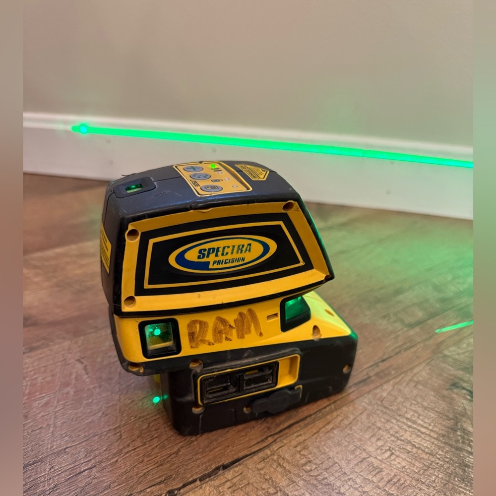 Spectra Precision LT52G Multi-Purpose Laser Tool Level w/ Green Beam Cross Lines